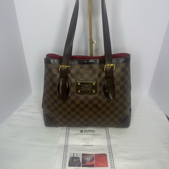 Louis Vuitton Handbags - Louis Vuitton Hampstead Handbag Damier MM